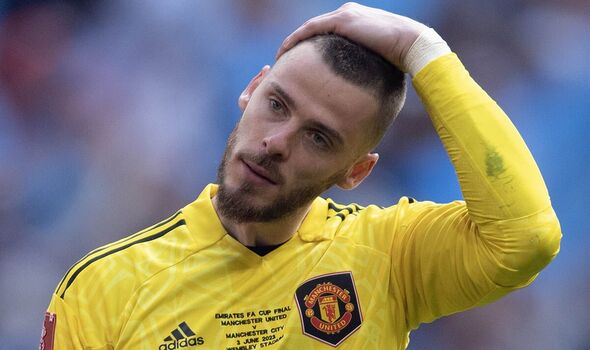 Erik ten Hag chce, aby David de Gea sám opustil Manchester United